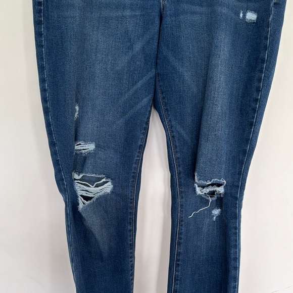 🎉 Old Navy Pop Icon Distressed Skinny Jeans - Picture 4 of 10
